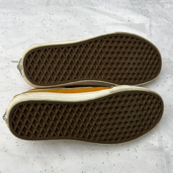 Vans Golden High-Top Sneakers with White Accents - Picture 7 of 7